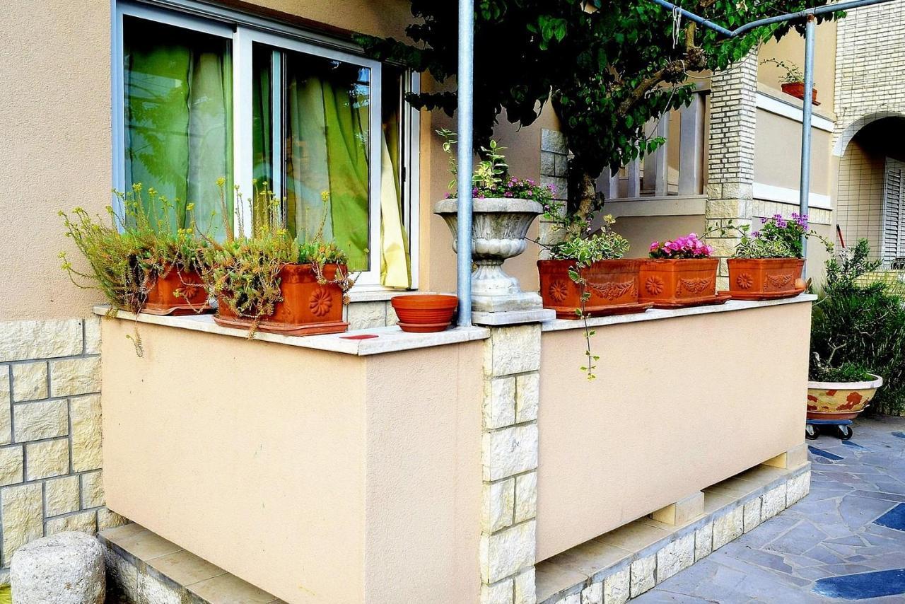 Zoro Apartments Palit ภายนอก รูปภาพ