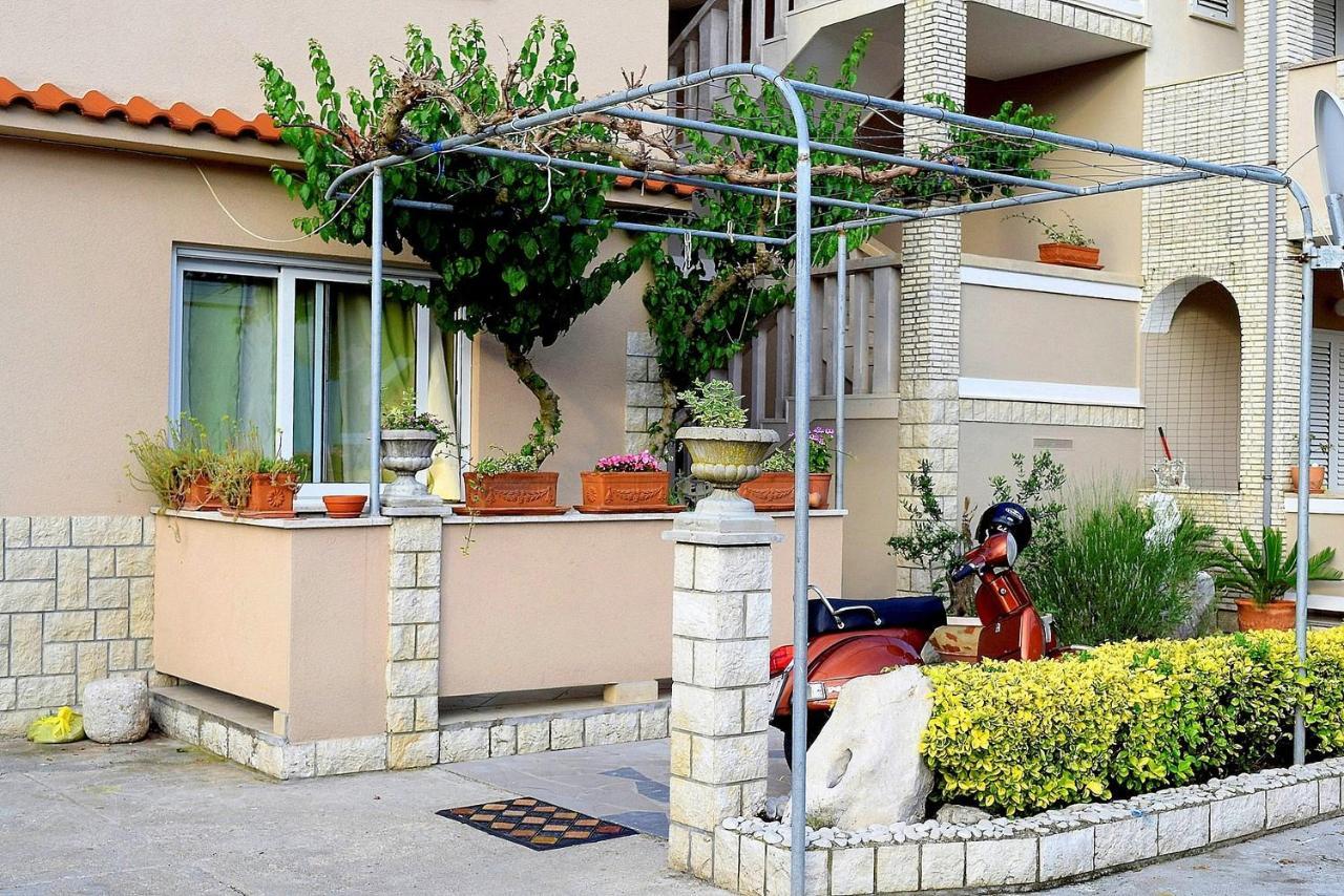 Zoro Apartments Palit ภายนอก รูปภาพ