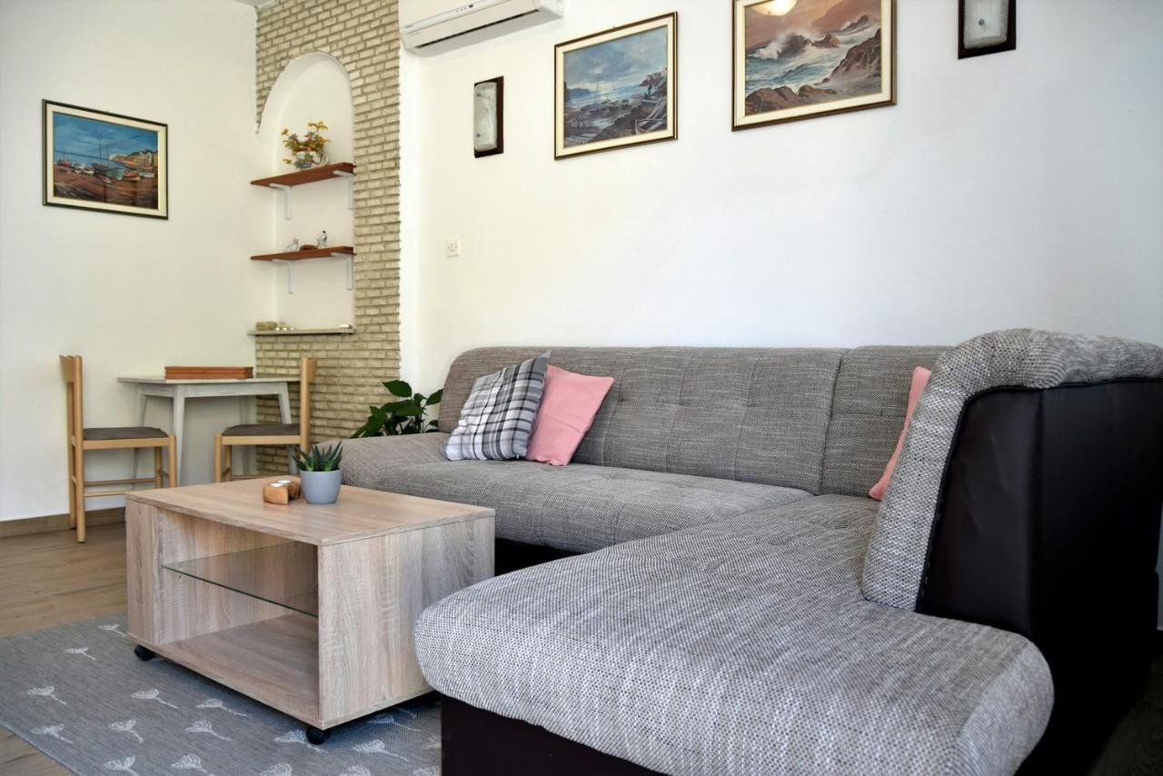 Zoro Apartments Palit ภายนอก รูปภาพ