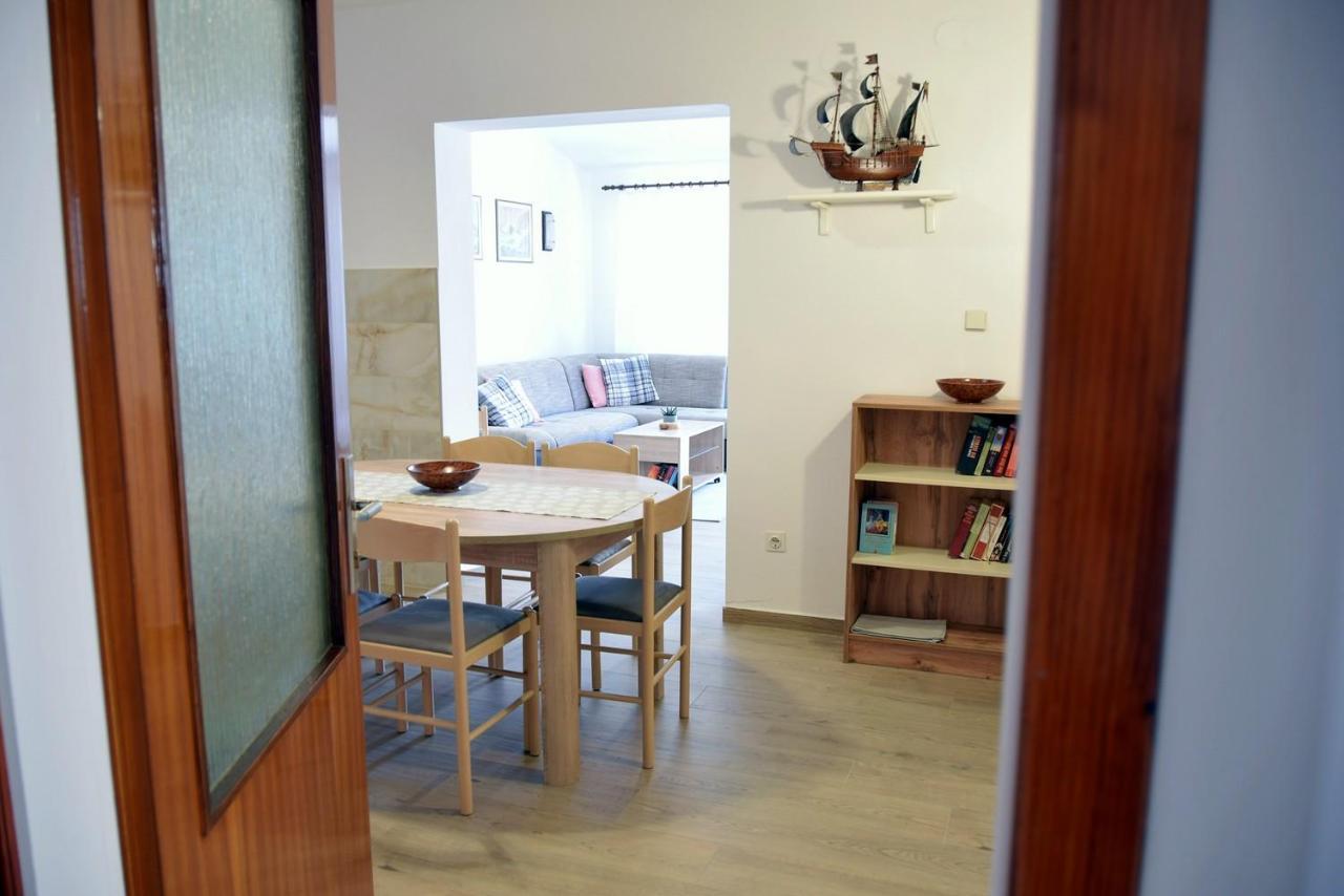 Zoro Apartments Palit ภายนอก รูปภาพ