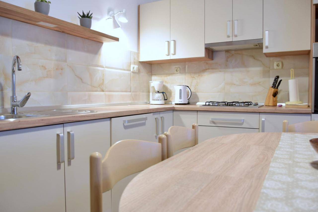 Zoro Apartments Palit ภายนอก รูปภาพ