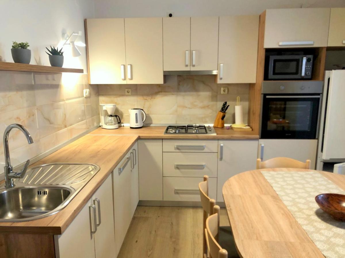 Zoro Apartments Palit ภายนอก รูปภาพ